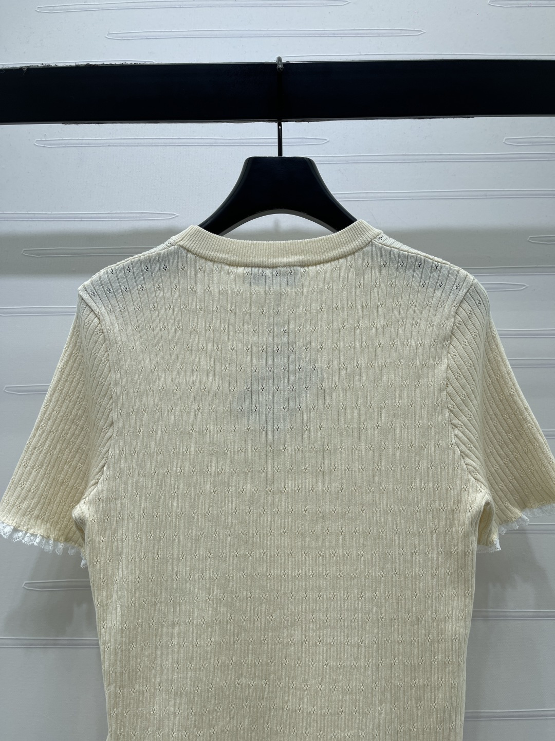 Women's short sleeves